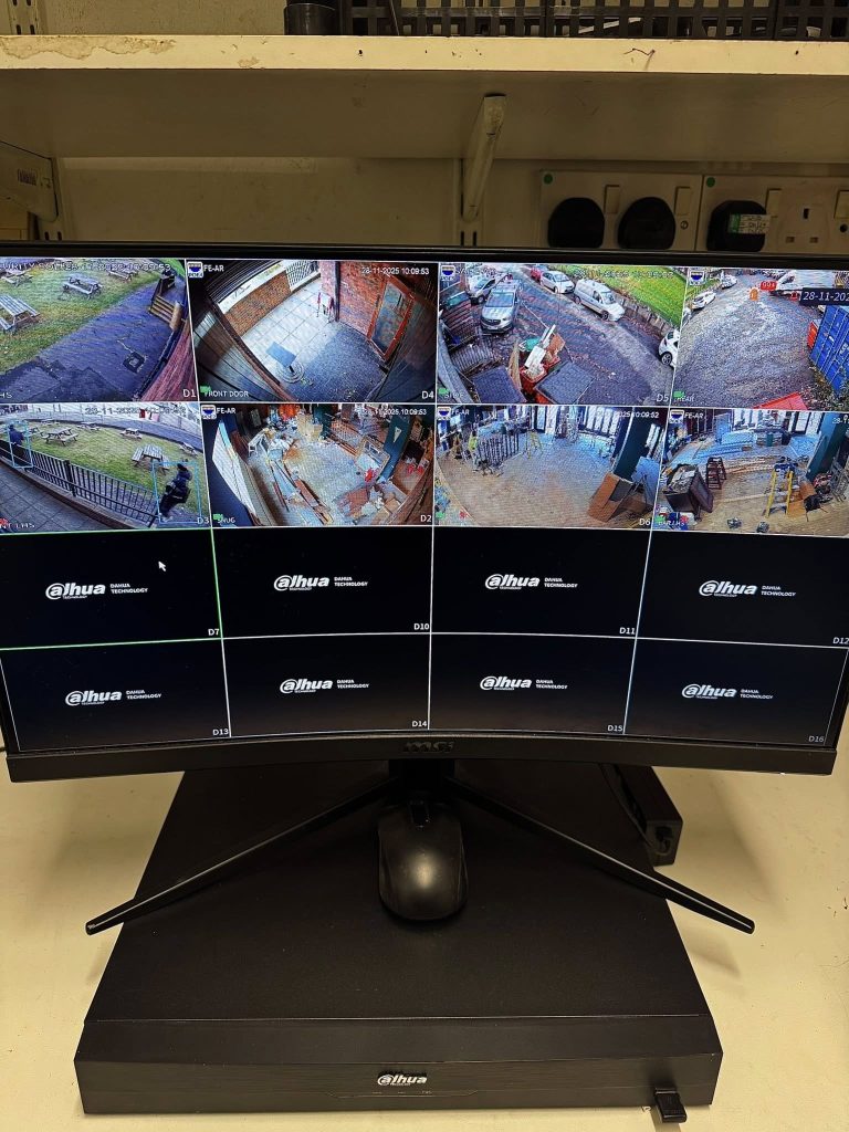 591737162_122201464622324997_6457517112921652985_n